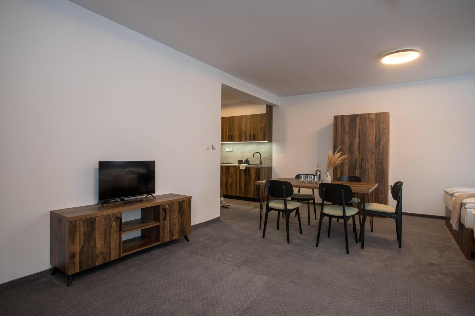 Wellness Hotel Zavadilka Prostredni Becva Exterior photo