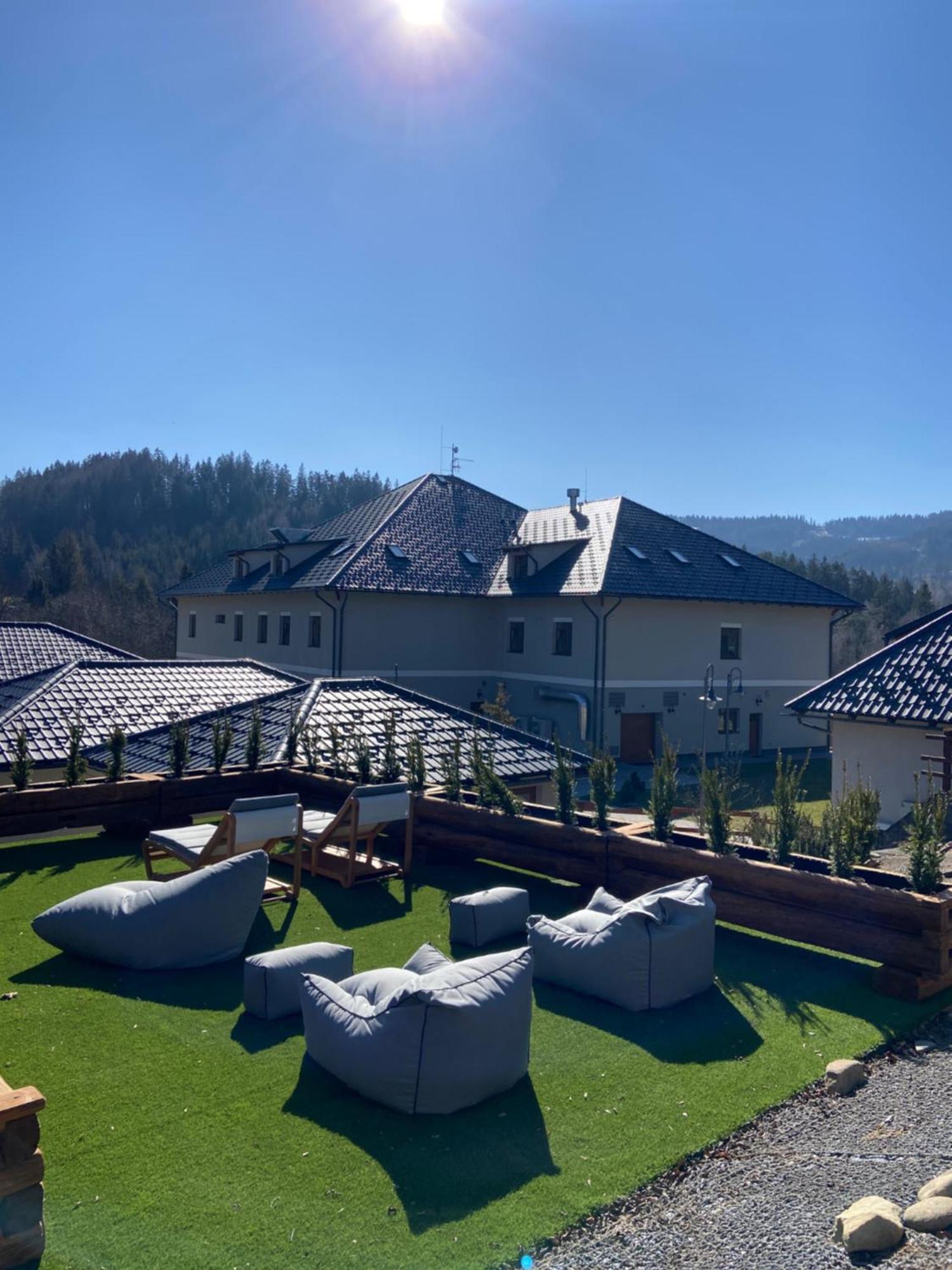 Wellness Hotel Zavadilka Prostredni Becva Exterior photo